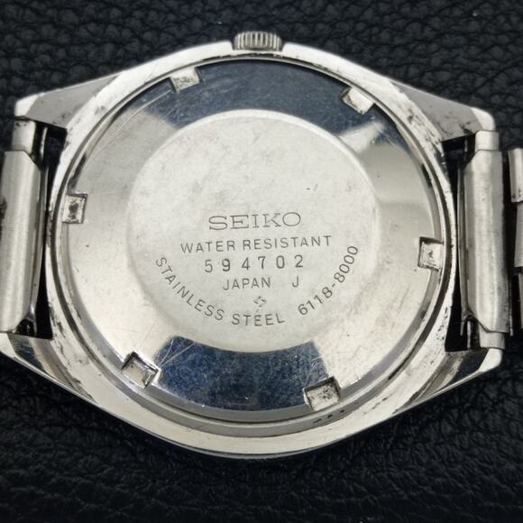 Vintage 1982 Seiko Automatic Mens Silver Watch W/daydate & Green accents - Picture 8 of 10